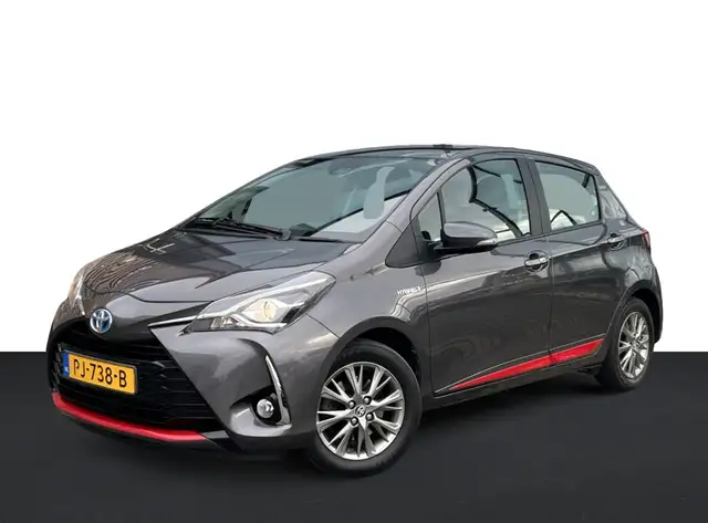 Toyota Yaris 1.5 Hyb. Des. Red | all seasonbanden