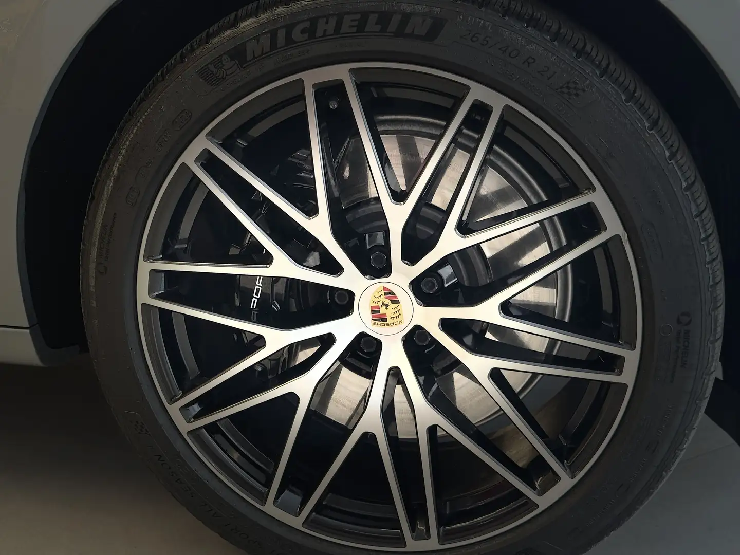 Porsche Macan 2.9 GTS 440CV PDK MY24 FULL OPT PRONTA CONSEGNA Zilver - 2