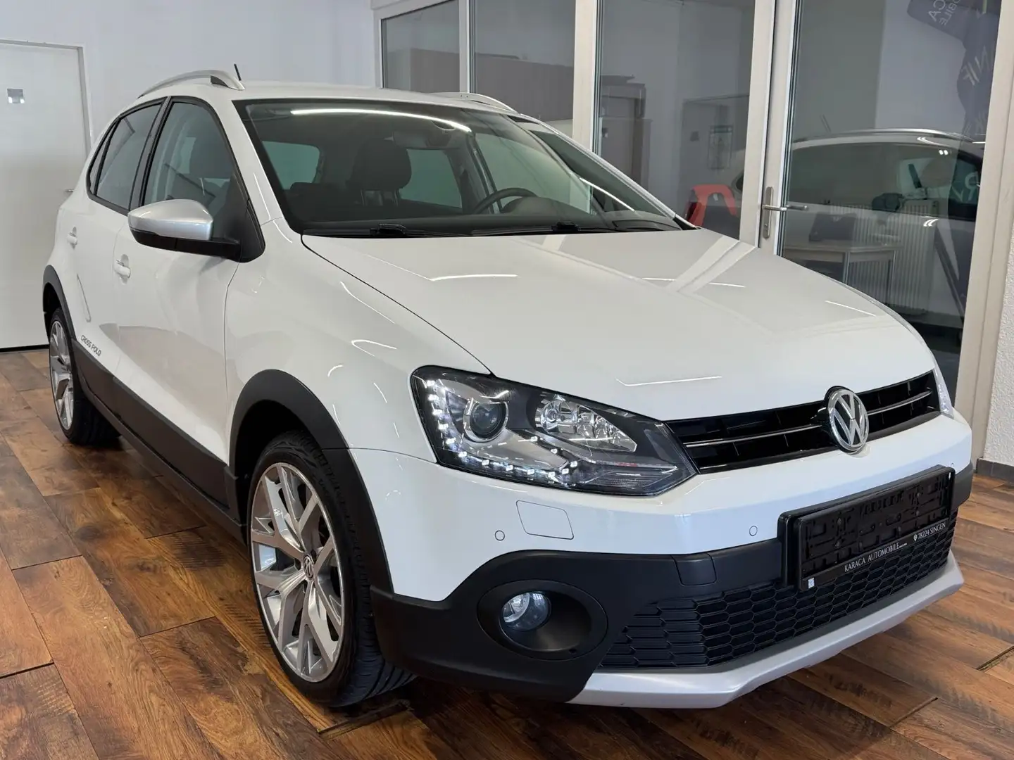 Volkswagen Polo V CrossPolo 1.2 1.Hd KLIMA.XENON.PDC.SHZ Weiß - 2