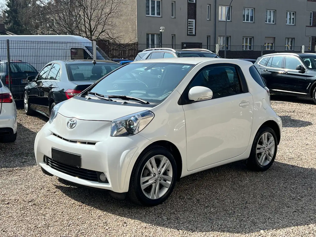 Toyota iQ