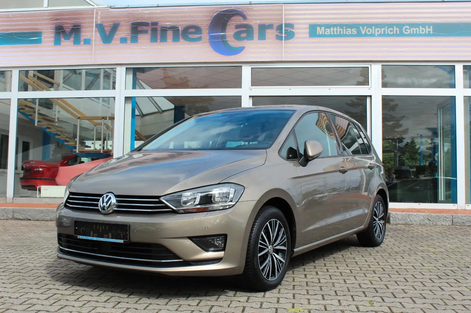 Volkswagen Golf Sportsvan Allstar Gold - 1