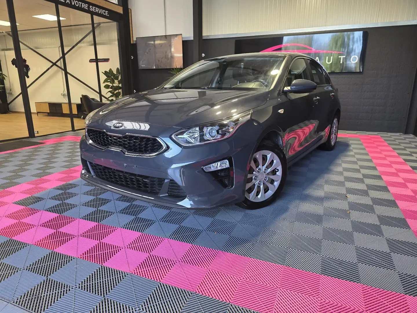 Kia Ceed / cee'd Ceed 1.4i More Gris - 2