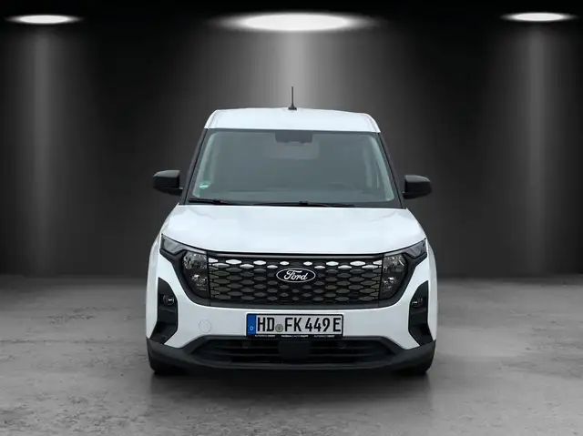 Ford Transit view 6