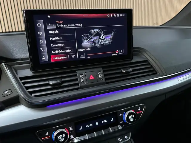 Audi Q5 view 16