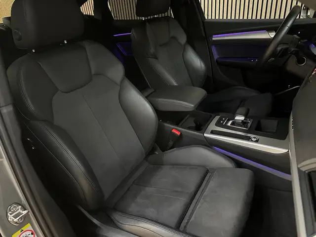 Audi Q5 view 6