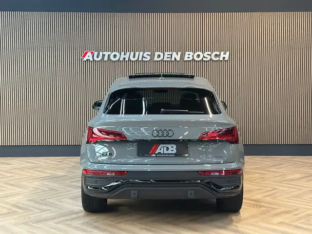 Audi Q5 view 25