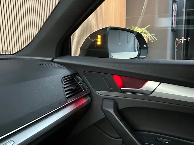 Audi Q5 view 20