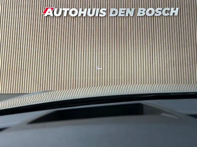 Audi Q5 view 19