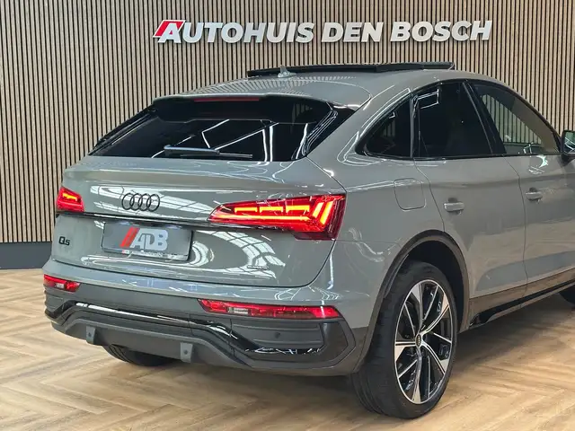 Audi Q5 view 23