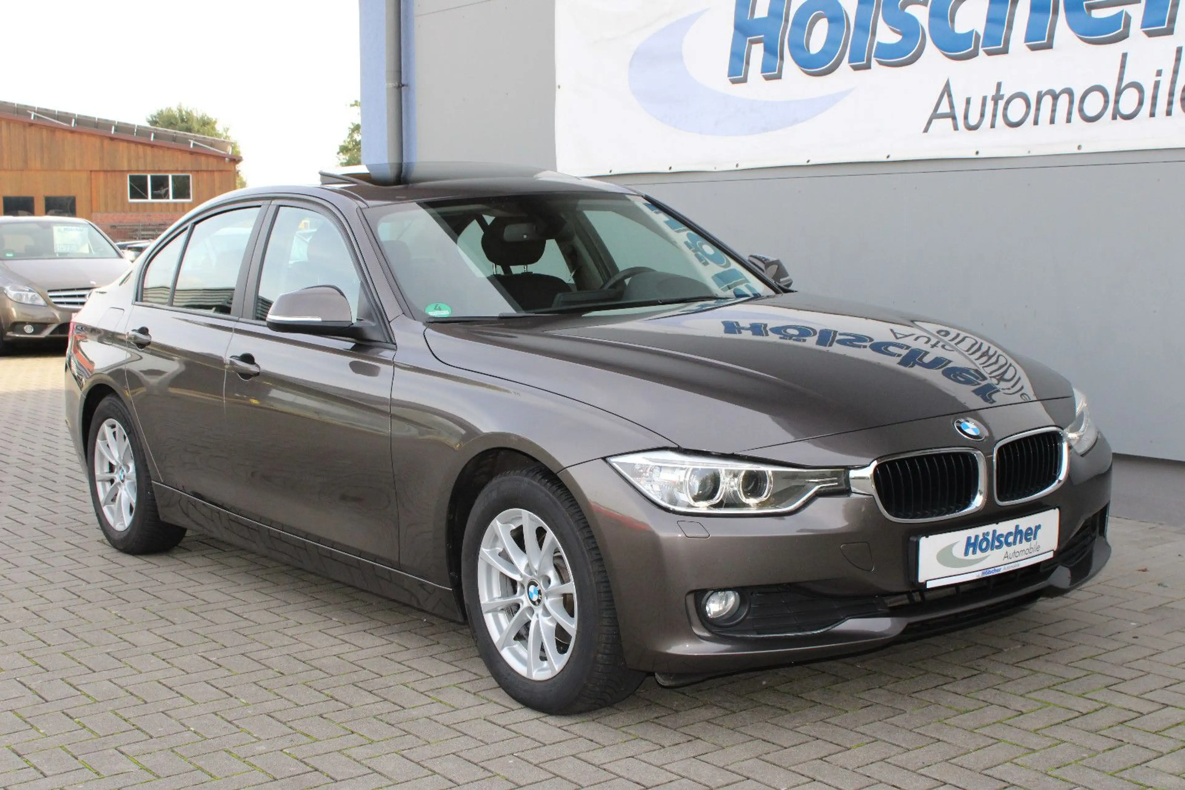 BMW 318 d Modern Line!AUTOMATIK!Navi,Schiebed,Sitzh,,