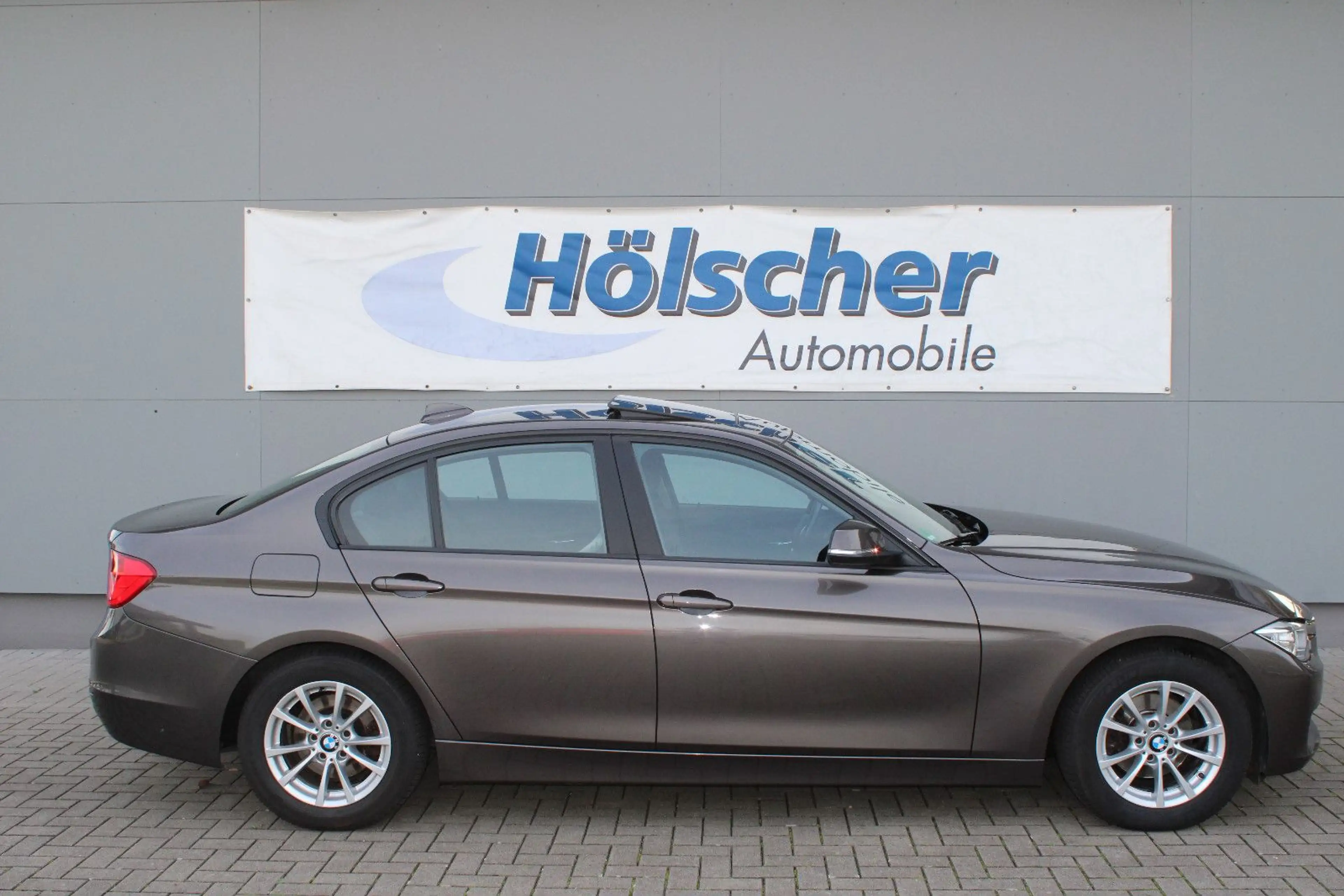 BMW 318 d Modern Line!AUTOMATIK!Navi,Schiebed,Sitzh,, — photo 5