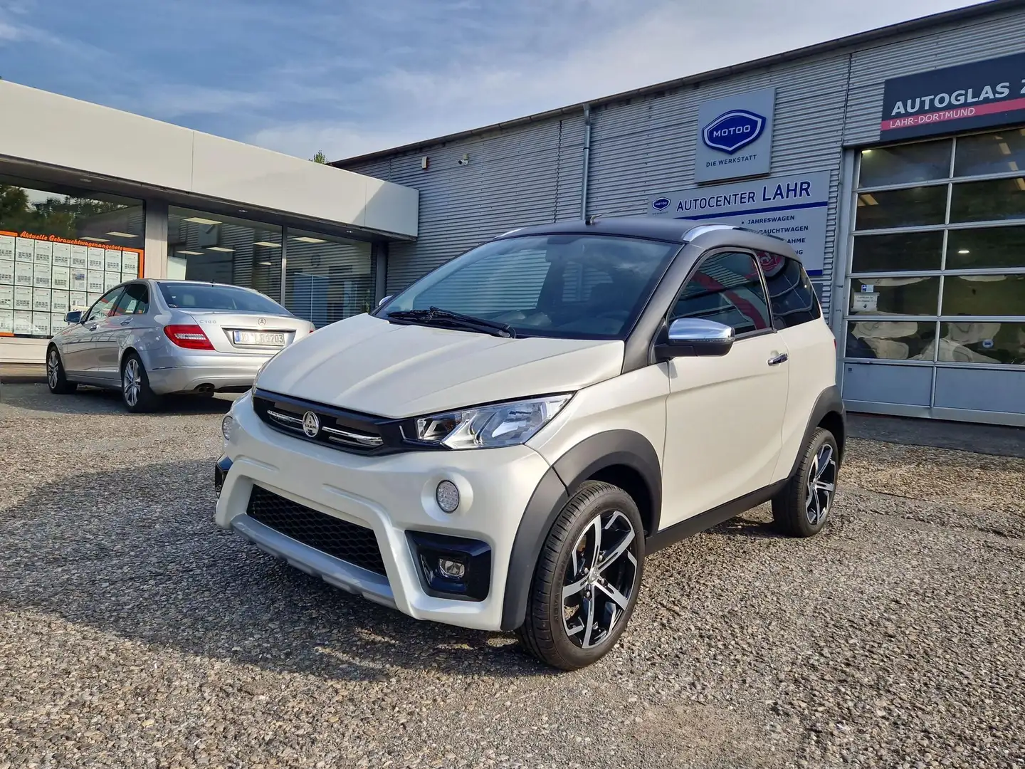 Aixam Crossover Fahren ab 15 Jahren / Neupreis 22.000€ 6 kW (8 ... Weiß - 1