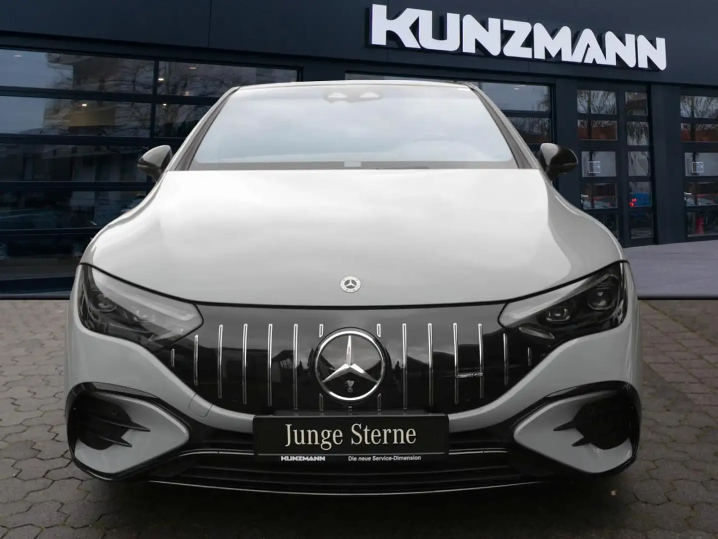 Mercedes-Benz EQE 53 AMG 4M+ Night Panorama SHZ-Fond Distronic Gris - 2