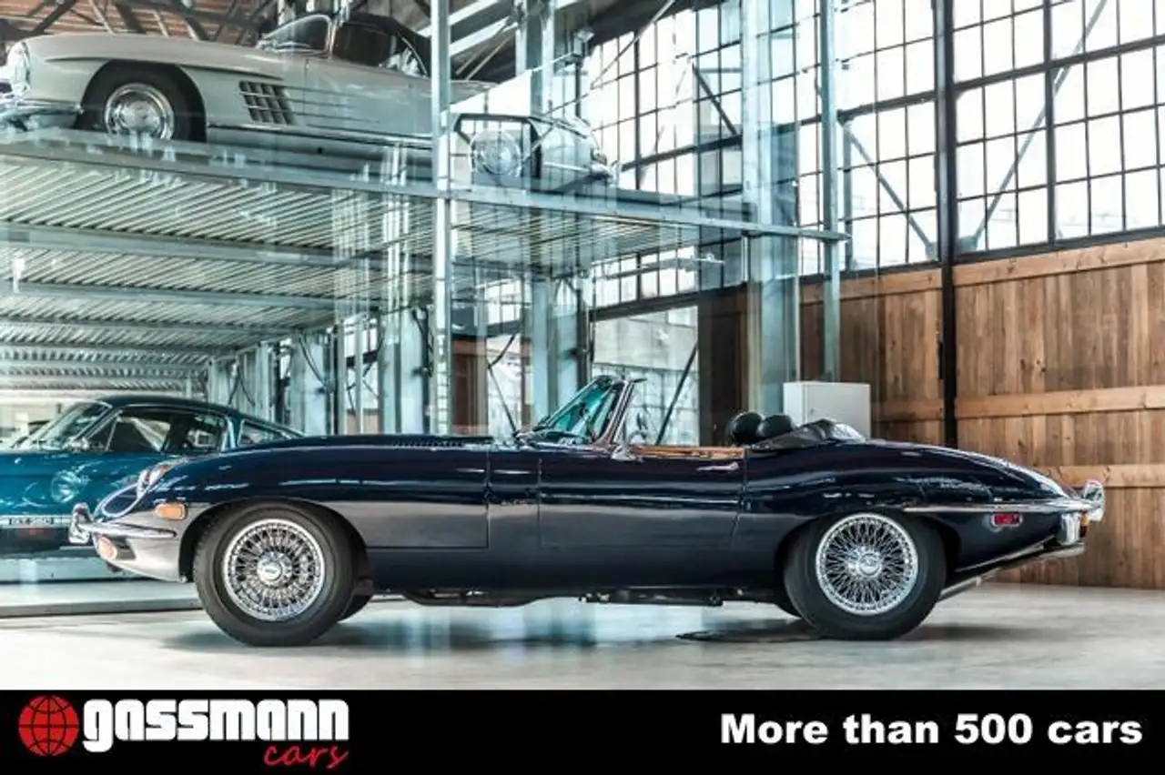 Jaguar E-Type 4.2 Serie 2 Roadster, foto 3