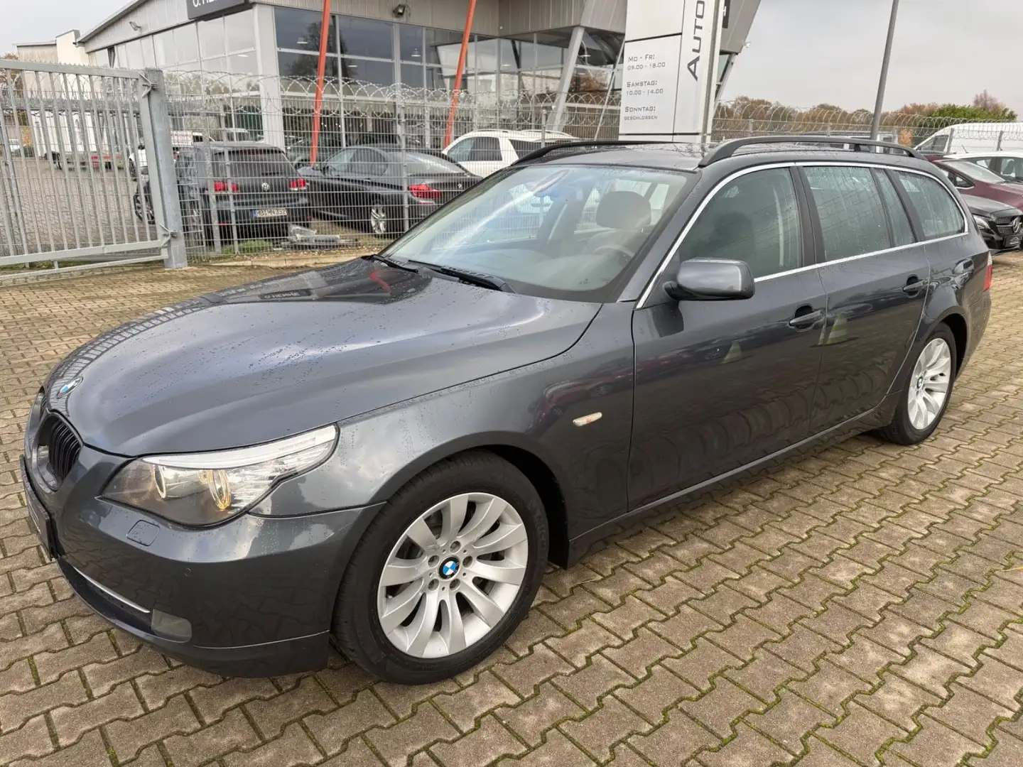BMW 525 5 Touring 525d Grau - 2