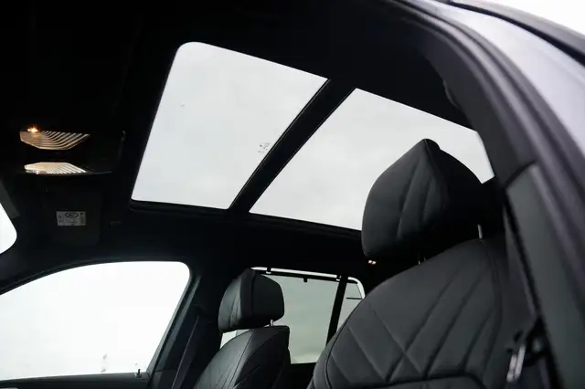 BMW X5 view 5