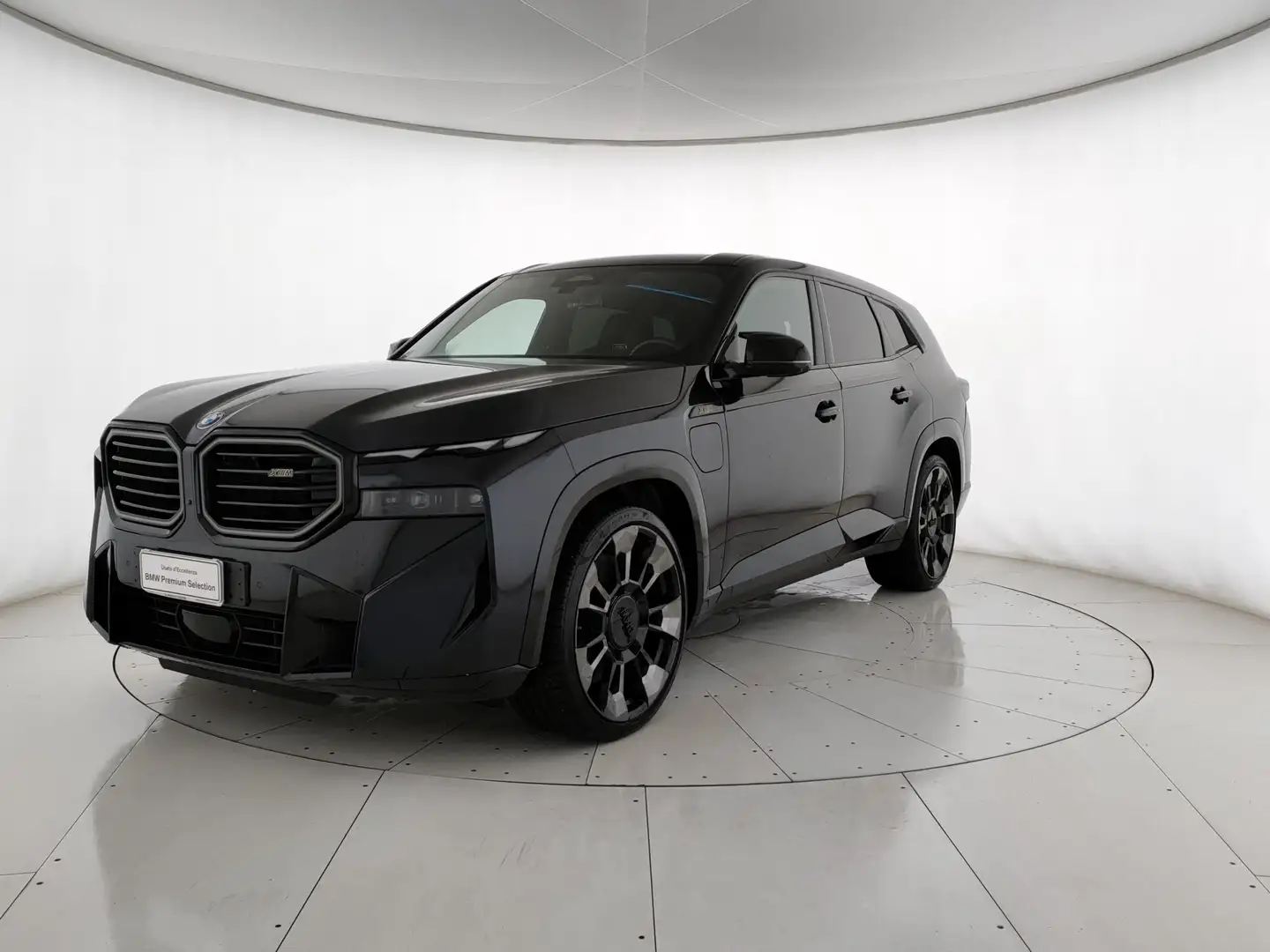 BMW XM XM 4.4 auto Чёрный - 1
