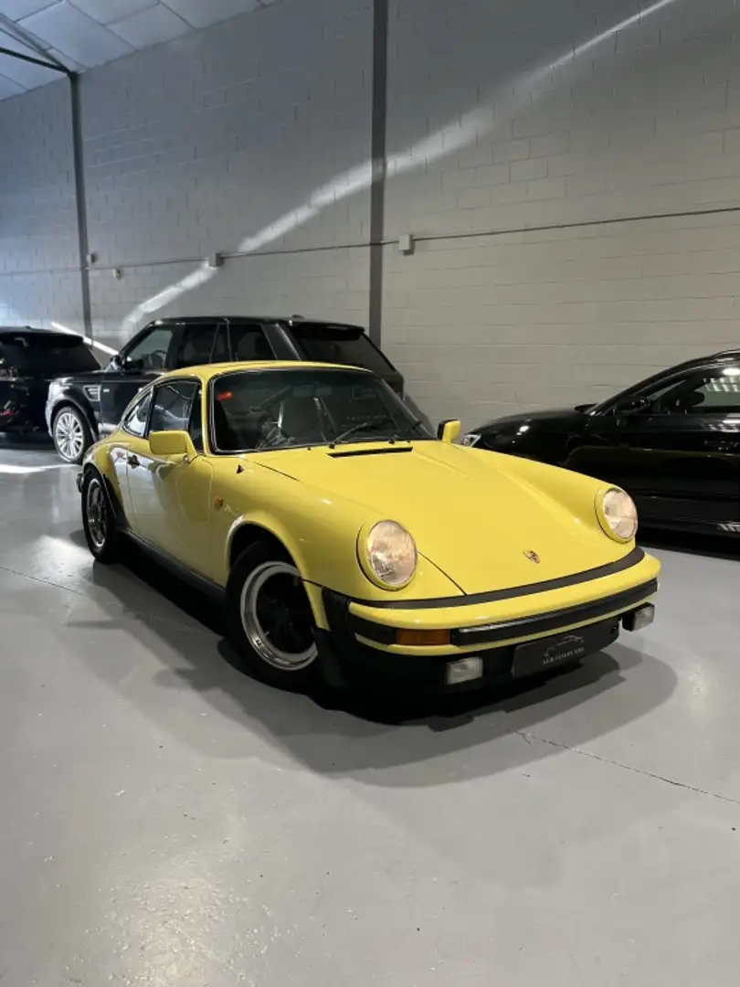 Porsche 911 SC 3.0 žuta - 2