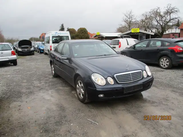 Mercedes-Benz E 200