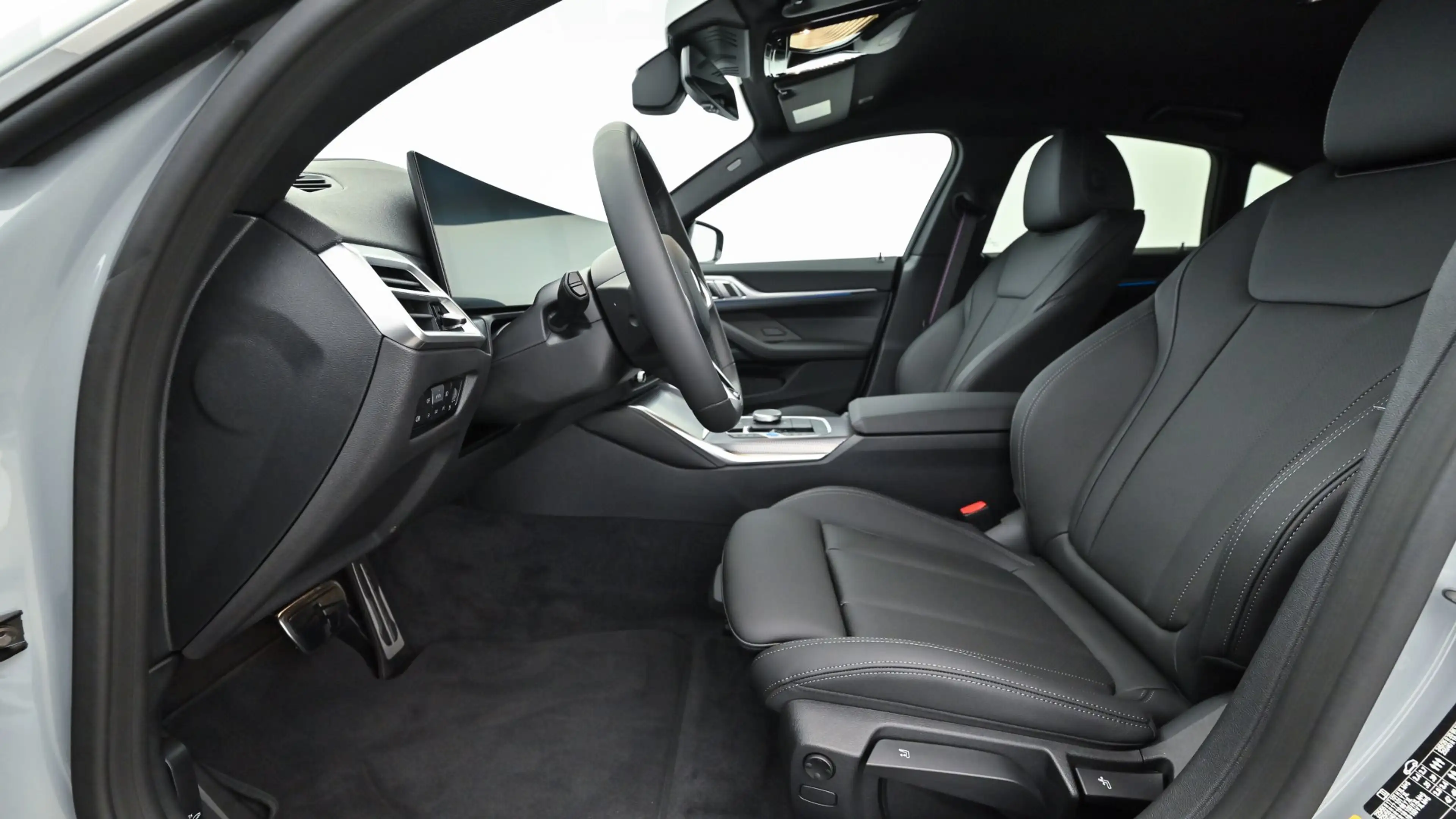 BMW i4 Gran Coupe xDrive40 M-Sport Edition — photo 9
