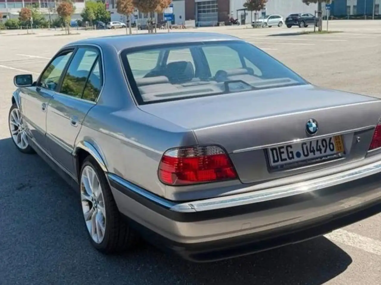 BMW 728iL, foto 3