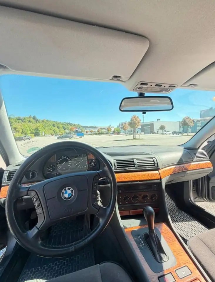 BMW 728iL, foto 6