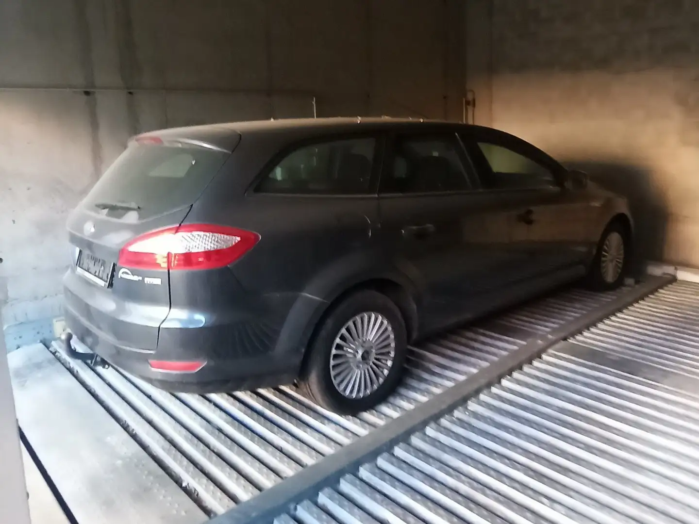 Ford Mondeo Mondeo Turnier Diesel Turnier 2.0 TDCi Titanium Gri - 2