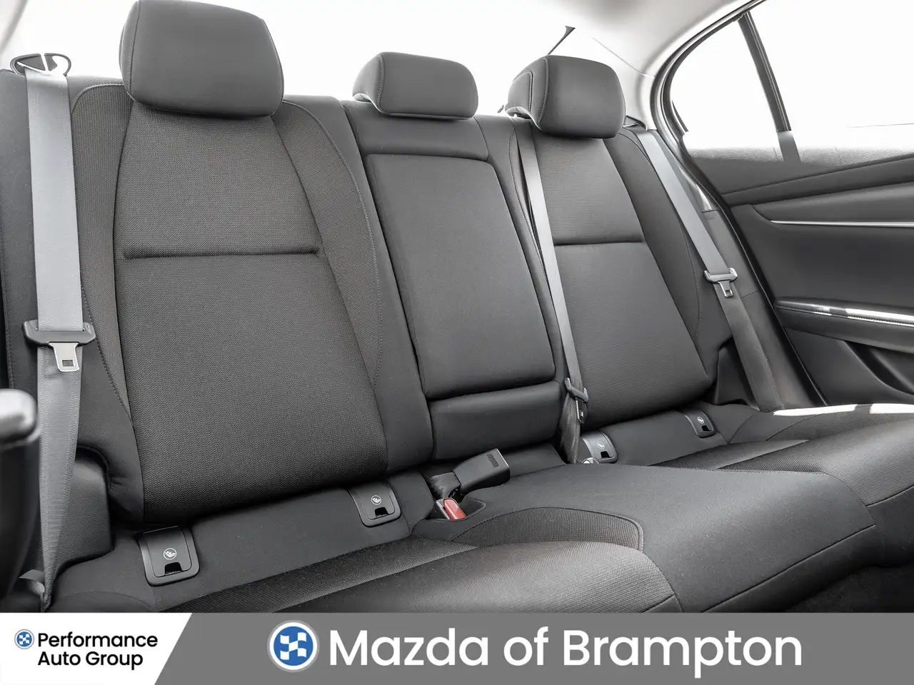Mazda 3 снимка Mazda 3