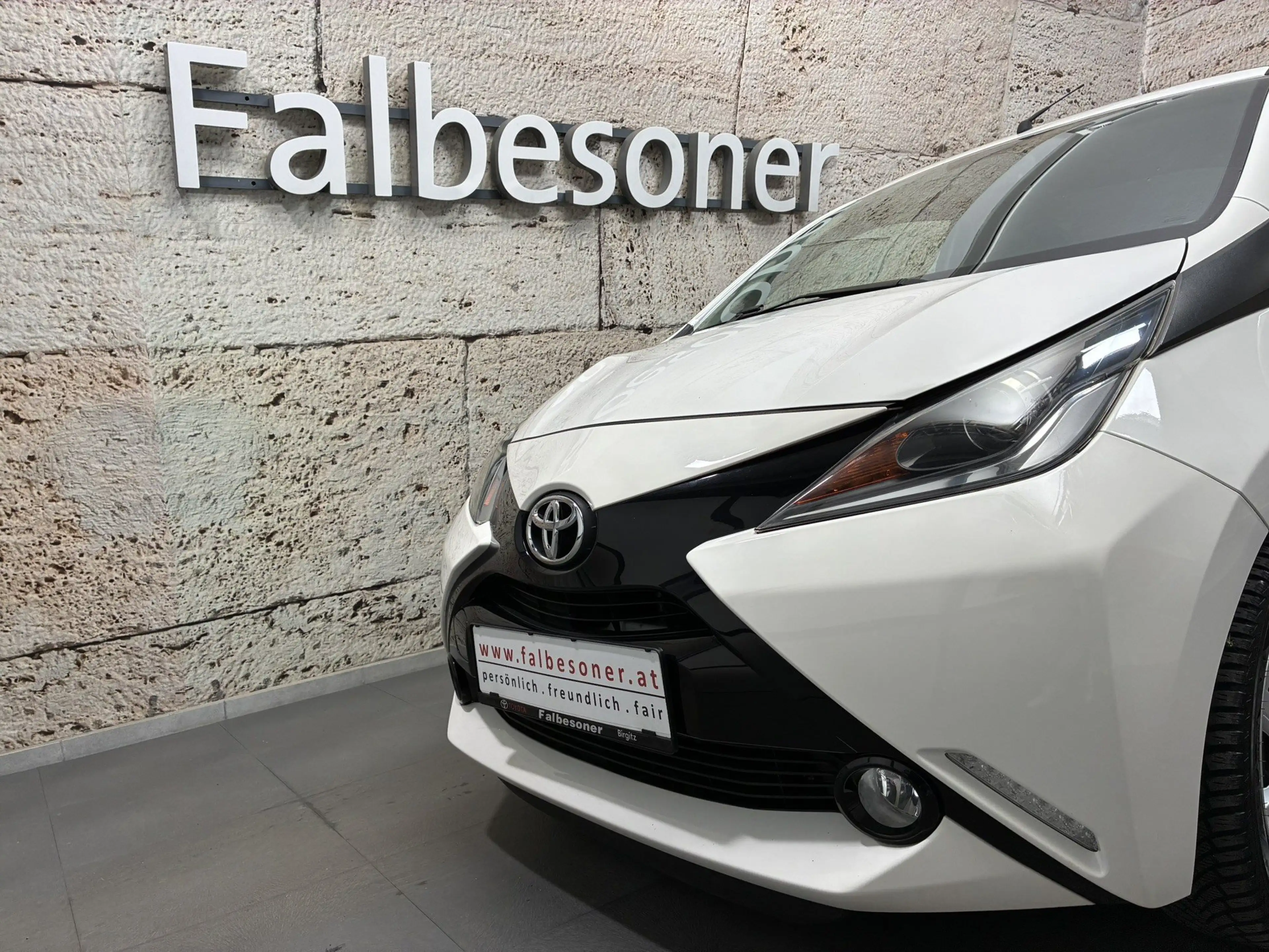 Toyota Aygo X 1,0 VVT-i x-wave + Faltdach — photo 2