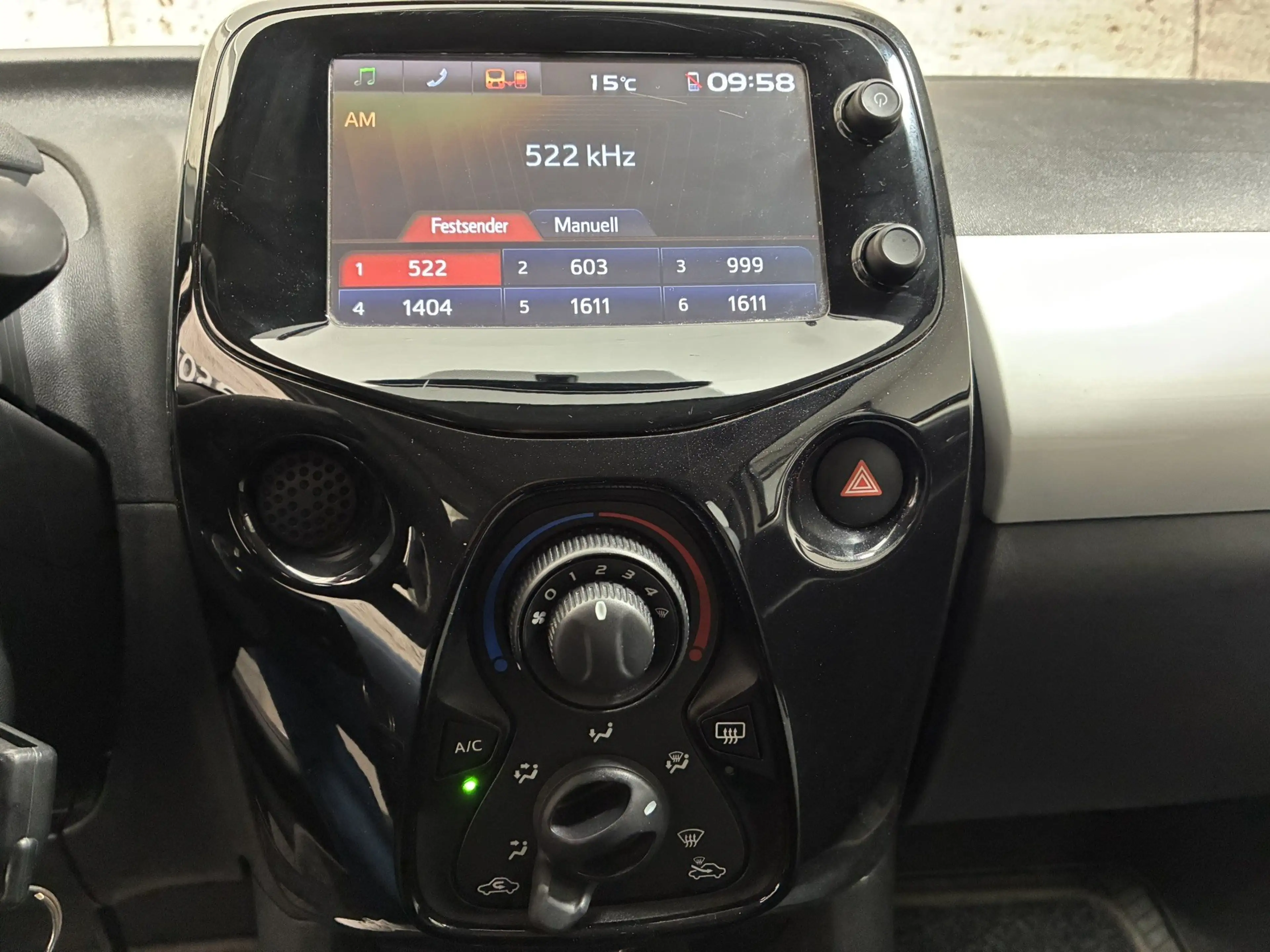 Toyota Aygo X 1,0 VVT-i x-wave + Faltdach — photo 14