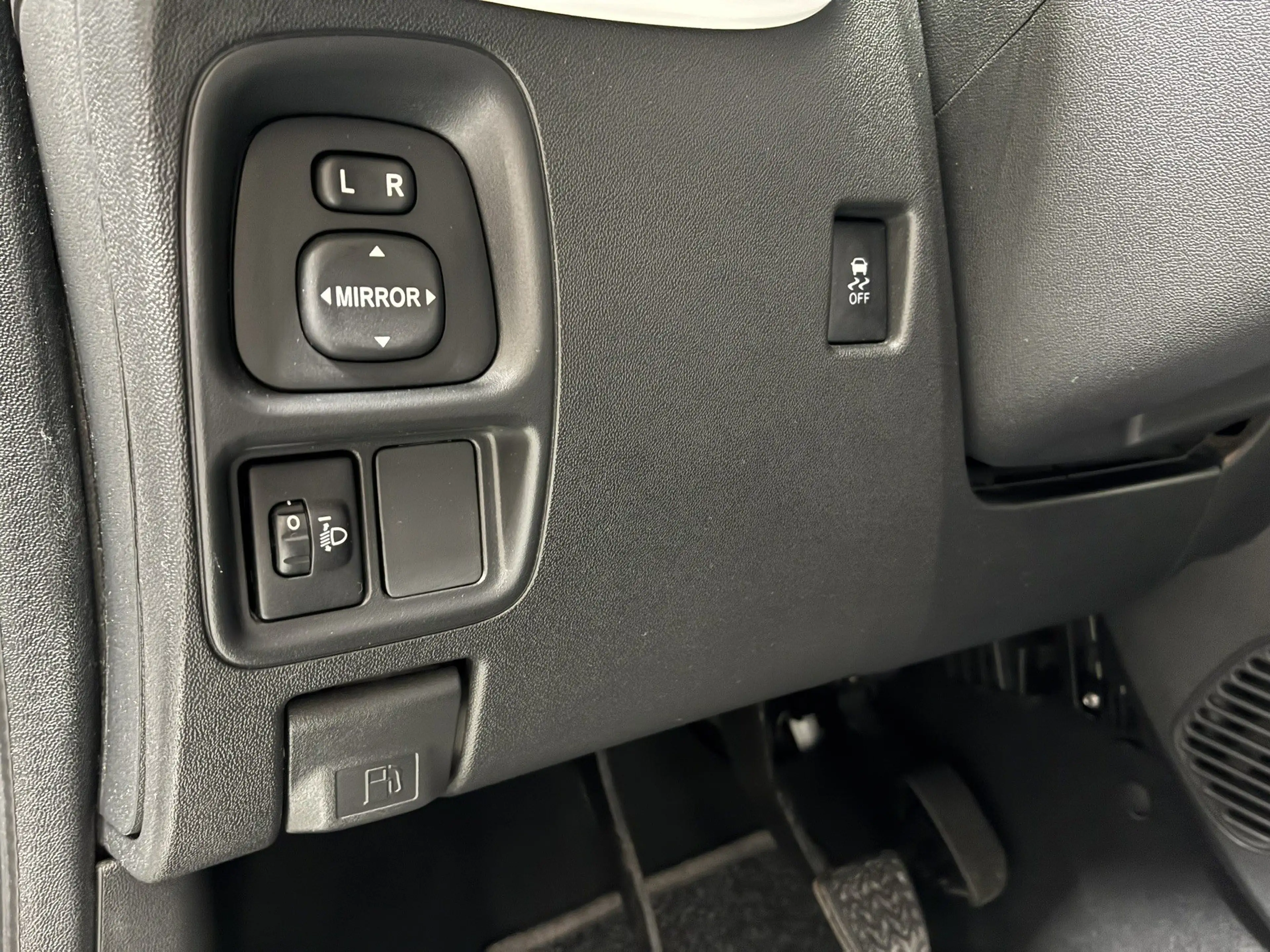 Toyota Aygo X 1,0 VVT-i x-wave + Faltdach — photo 12