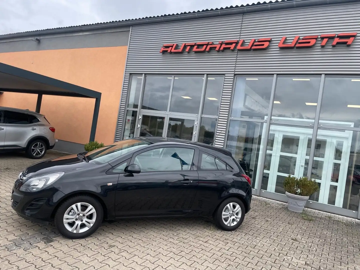 Opel Corsa 1.2 Selection Noir - 1