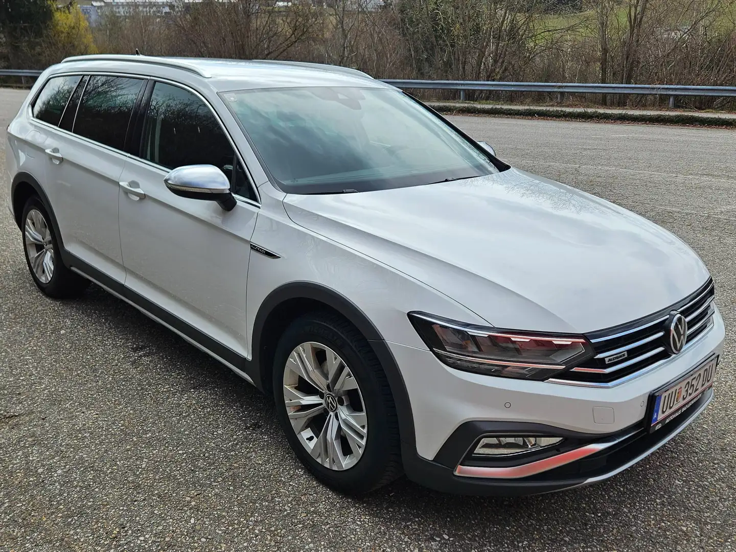 Volkswagen Passat Alltrack Passat Alltrack 2,0 TDI SCR 4Motion DSG Weiß - 2