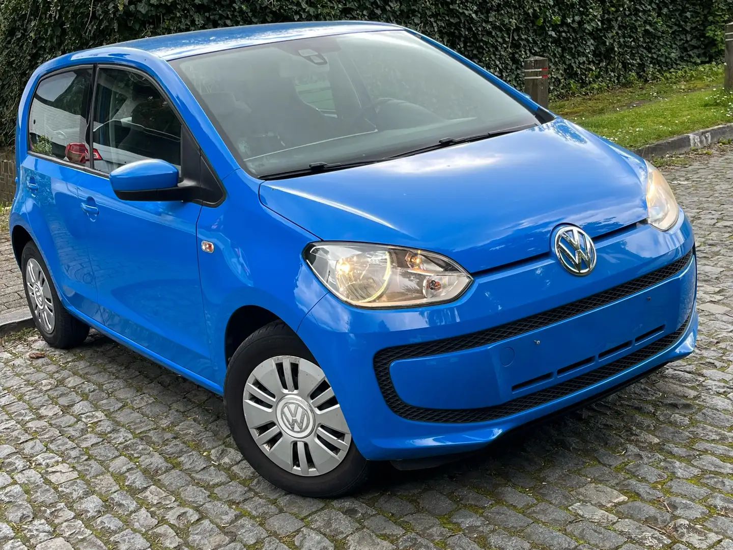 Volkswagen up! 1.0i BMT Bleu - 1