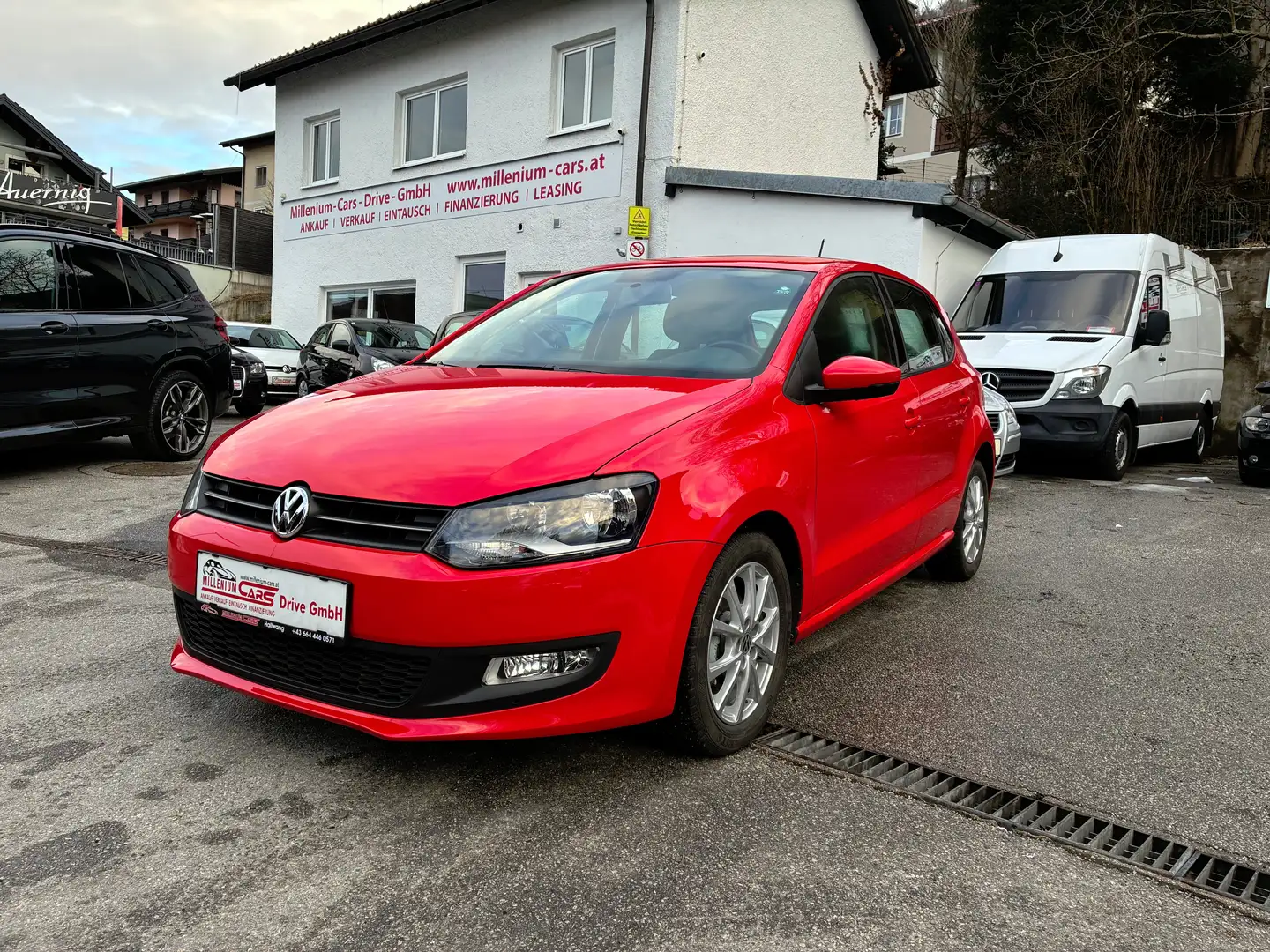 Volkswagen Polo 4FRIENDS 1,2  bei Finanzierung Zinssatz fix 6,274% Rot - 1