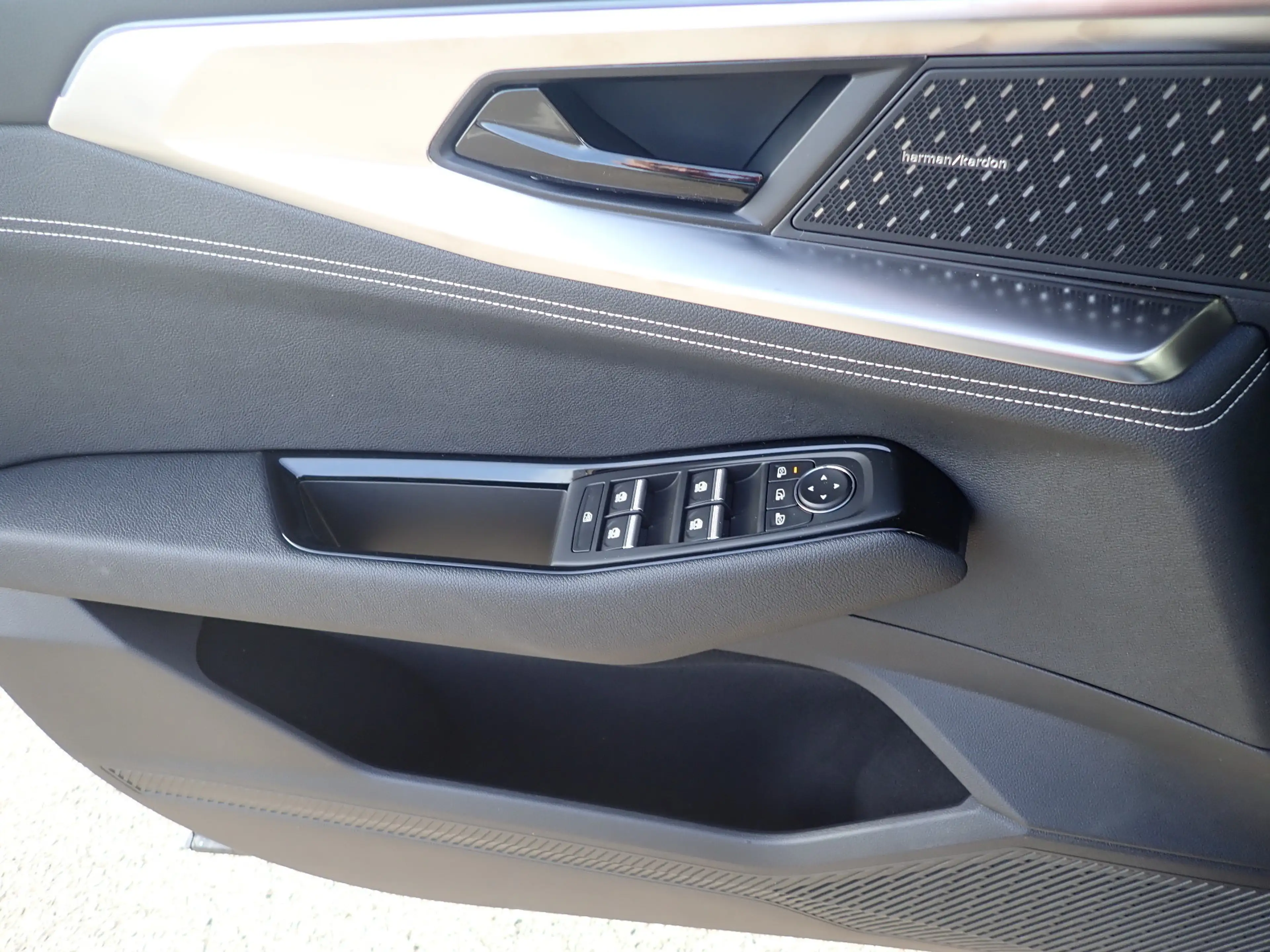 Renault Rafale Techno 200 E-Tech Full Hybrid — photo 14