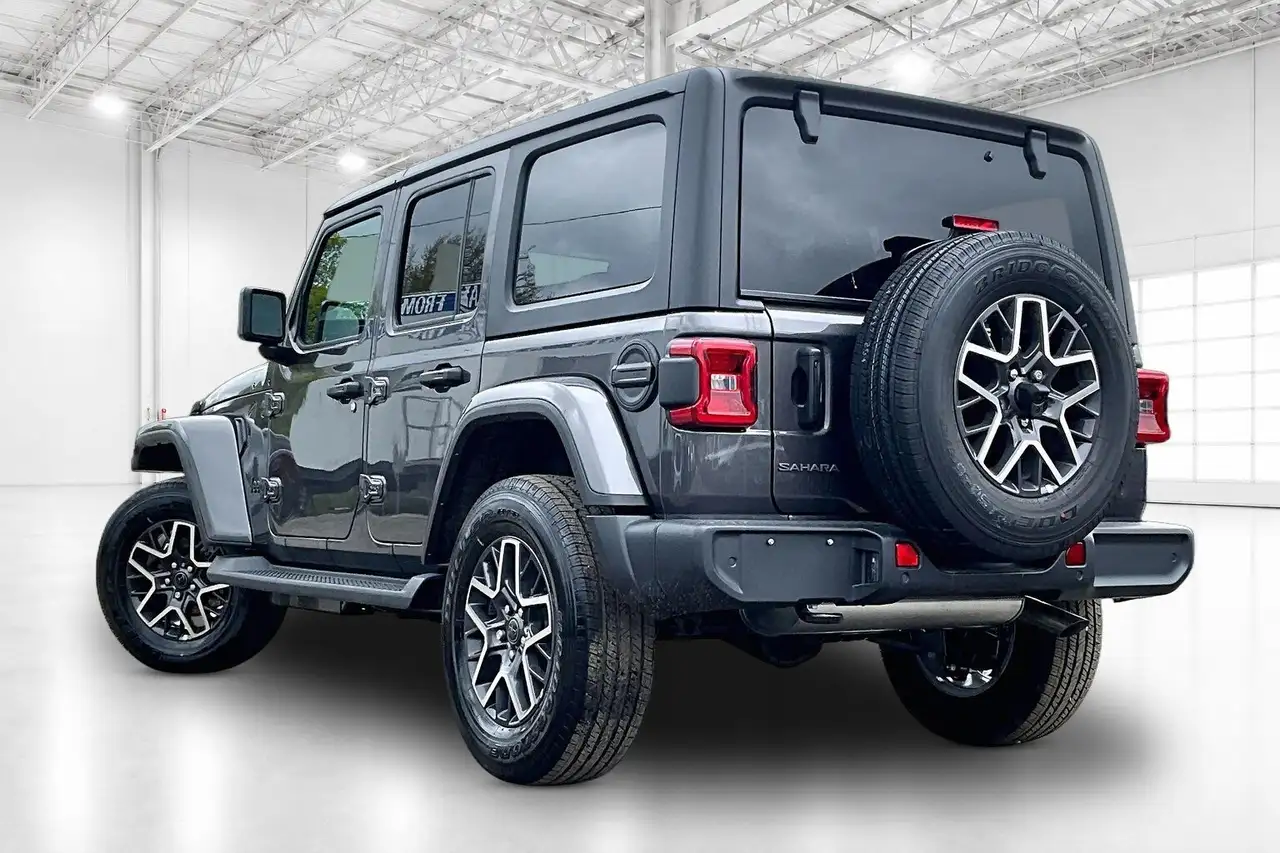 Jeep Wrangler снимка Jeep Wrangler