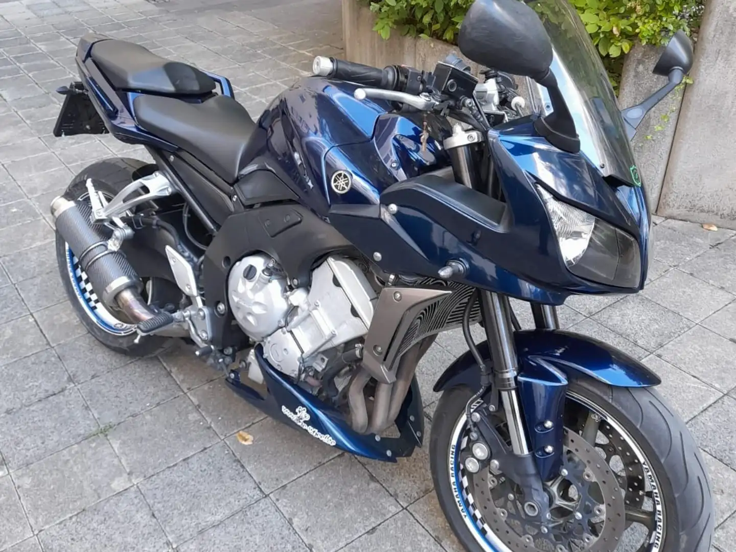 Yamaha FZ 1 Blau - 1