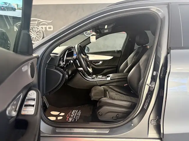 Mercedes-Benz C-Class view 10