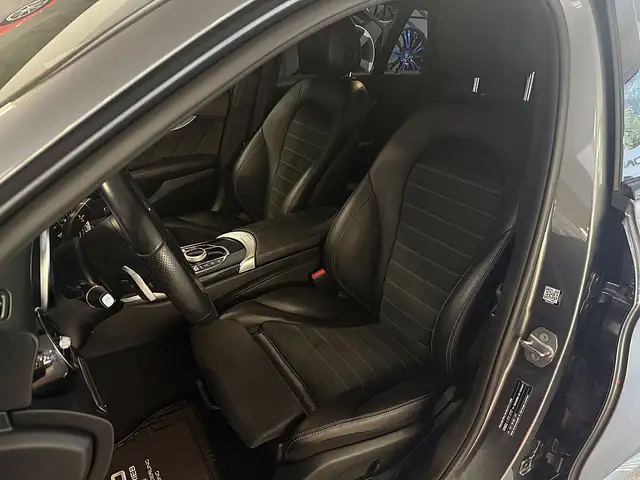 Mercedes-Benz C-Class view 12