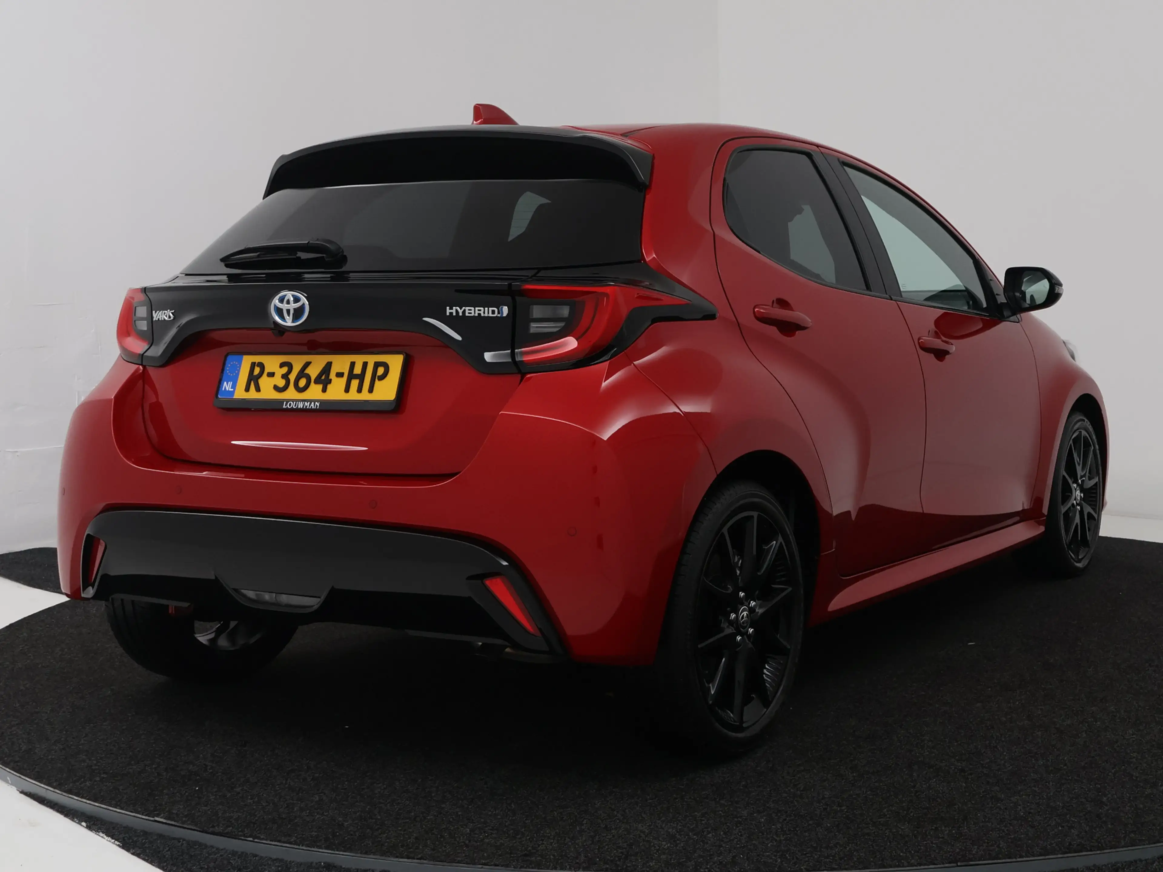 Toyota Yaris 1.5 Hybrid Executive | Navigatie | — photo 2