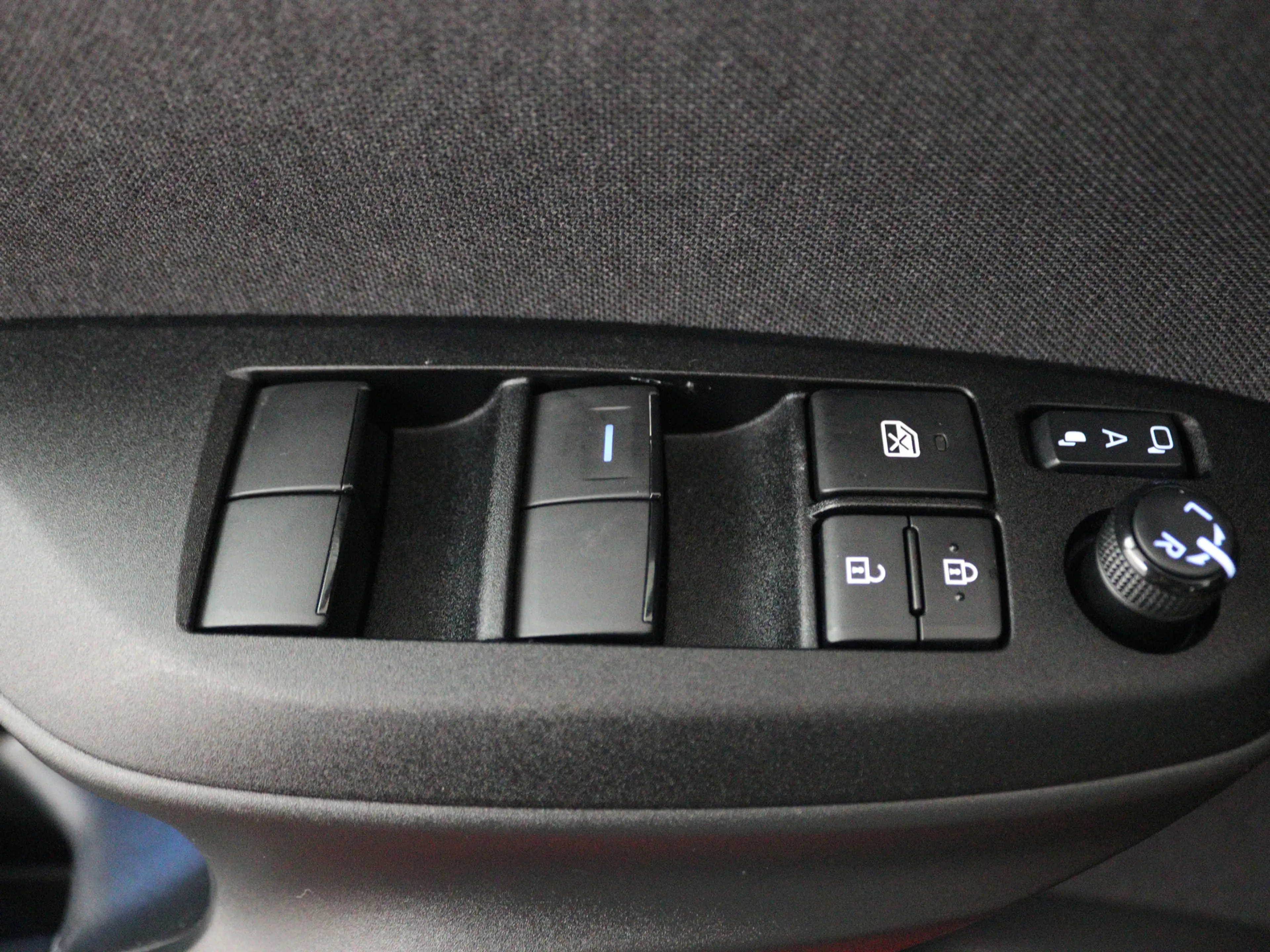 Toyota Yaris 1.5 Hybrid Executive | Navigatie | — photo 13