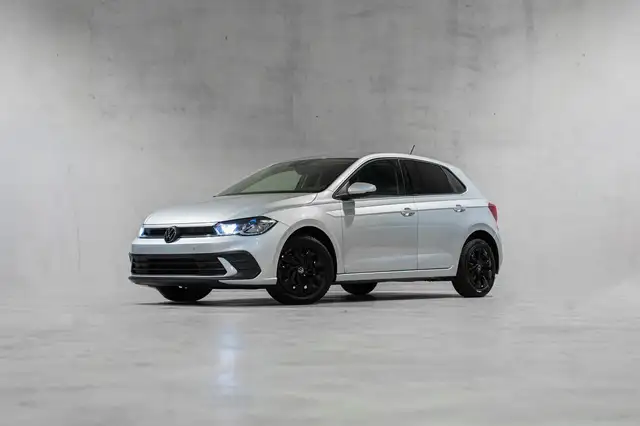 Volkswagen Polo ✖ AUTO | R-LINE STYLE | APPLE CARPLAY | FACELIFT | TVA ✔