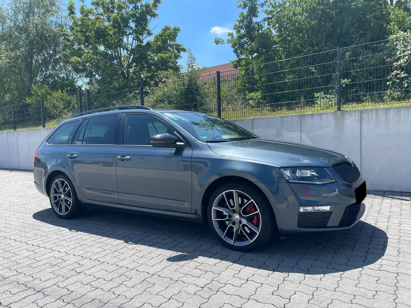 Skoda Octavia 2.0 TDI RS Navi*Xen*Panorama*PDC*SHZ*18 Gris - 1