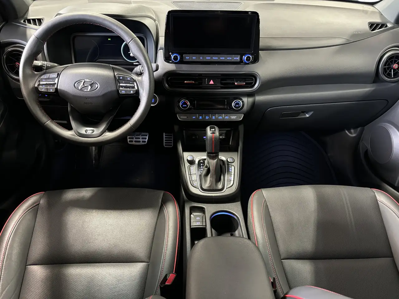 Hyundai KONA снимка Hyundai KONA