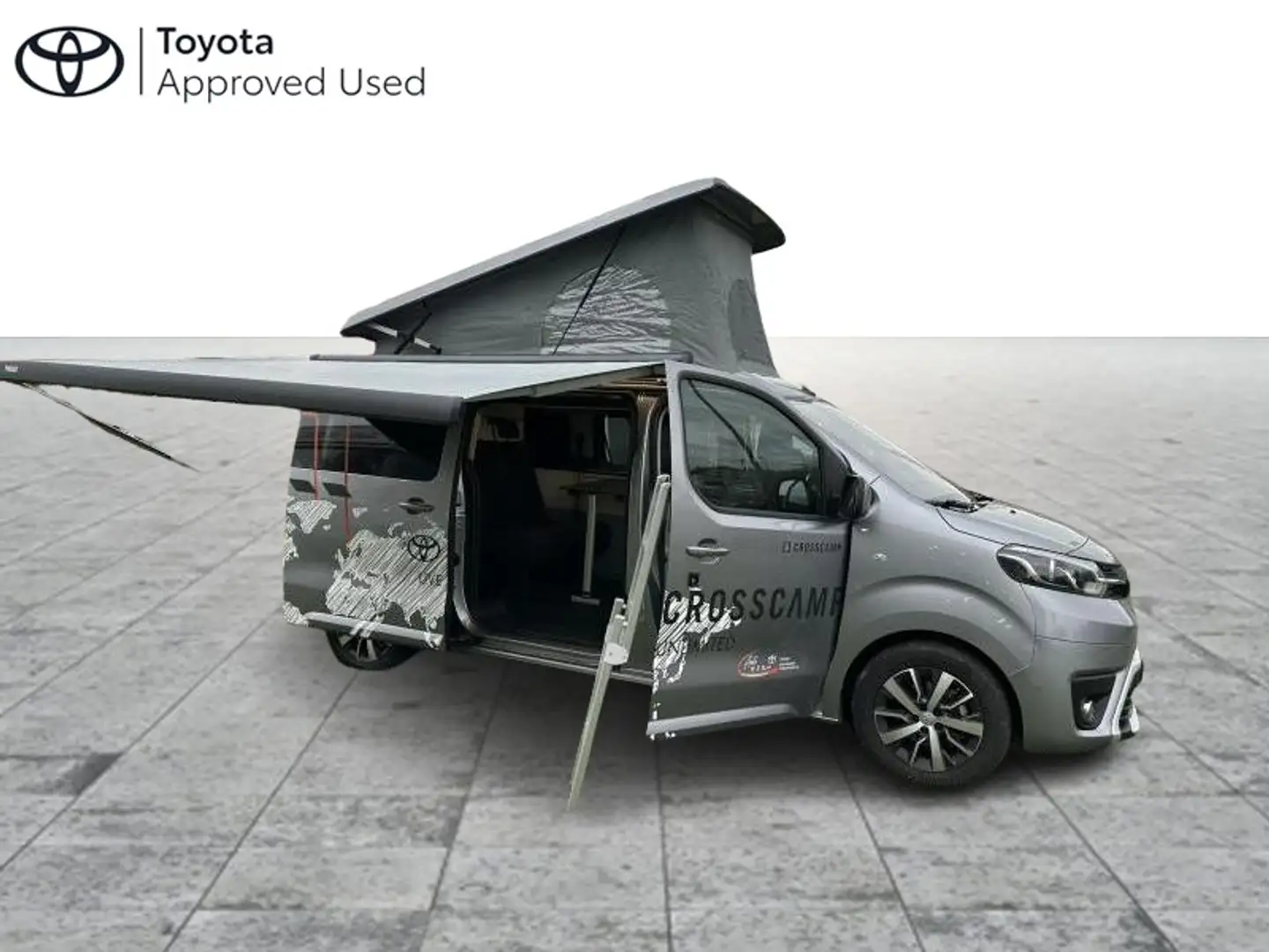 Toyota Verso MPV CROSSCAMP Gris - 1