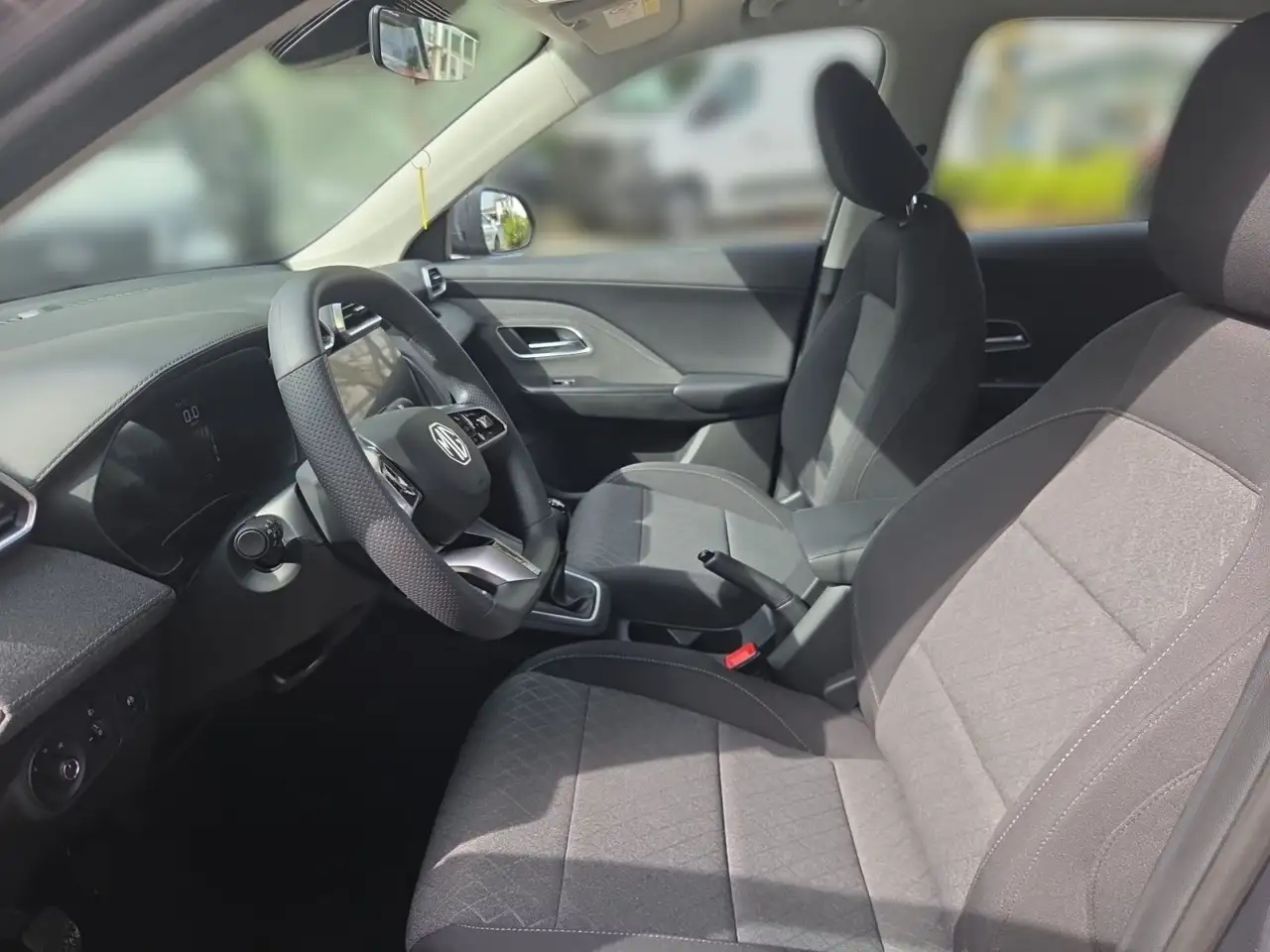 MG ZS 1.5 116 PS Schalter Standard *NAVI*KLIMA*DAB* 7