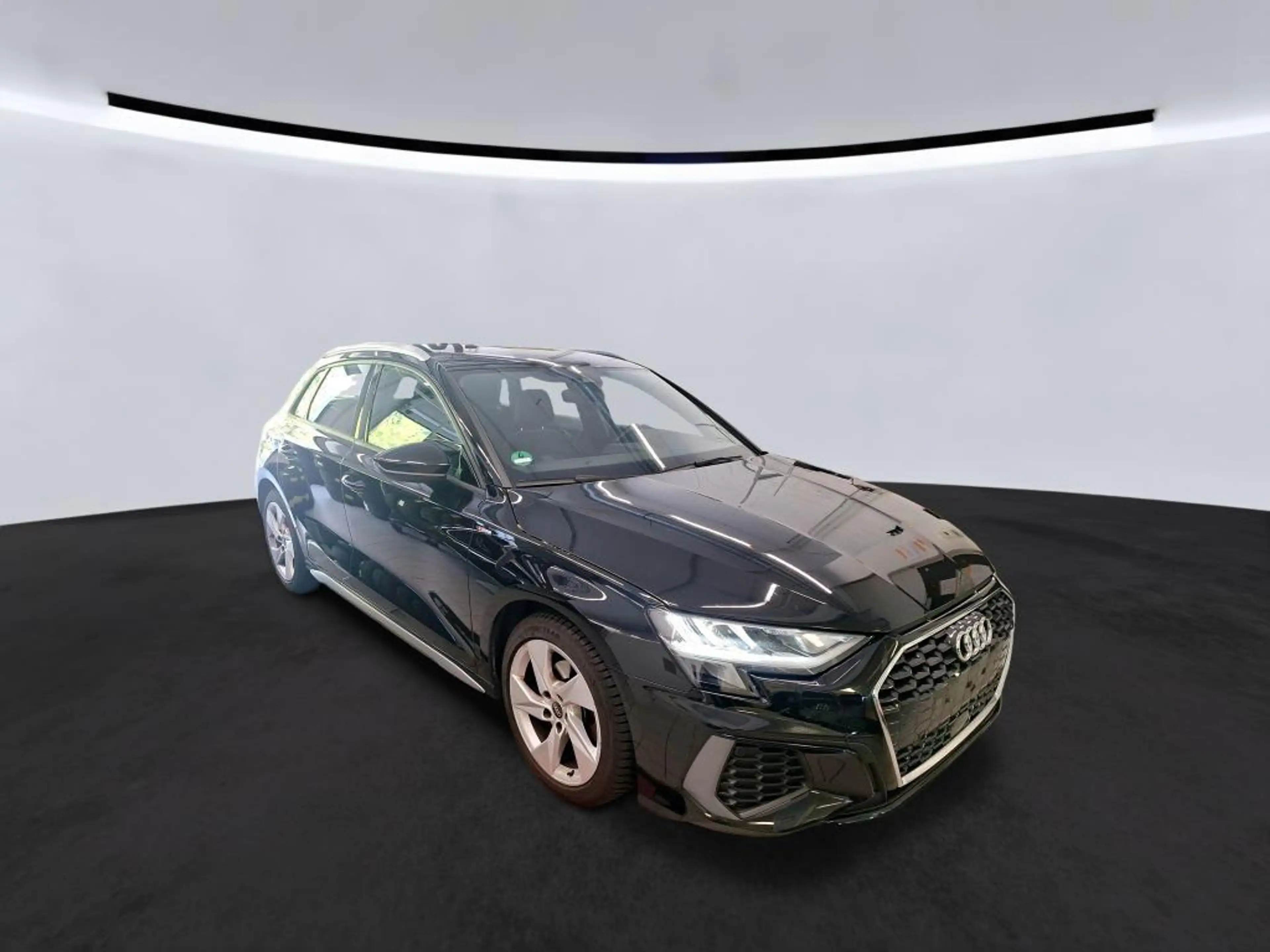 Audi A3 30TDI SPORTBACK S-LINE*CAM*AMBIENTE*ViCo*SHZ — photo 3