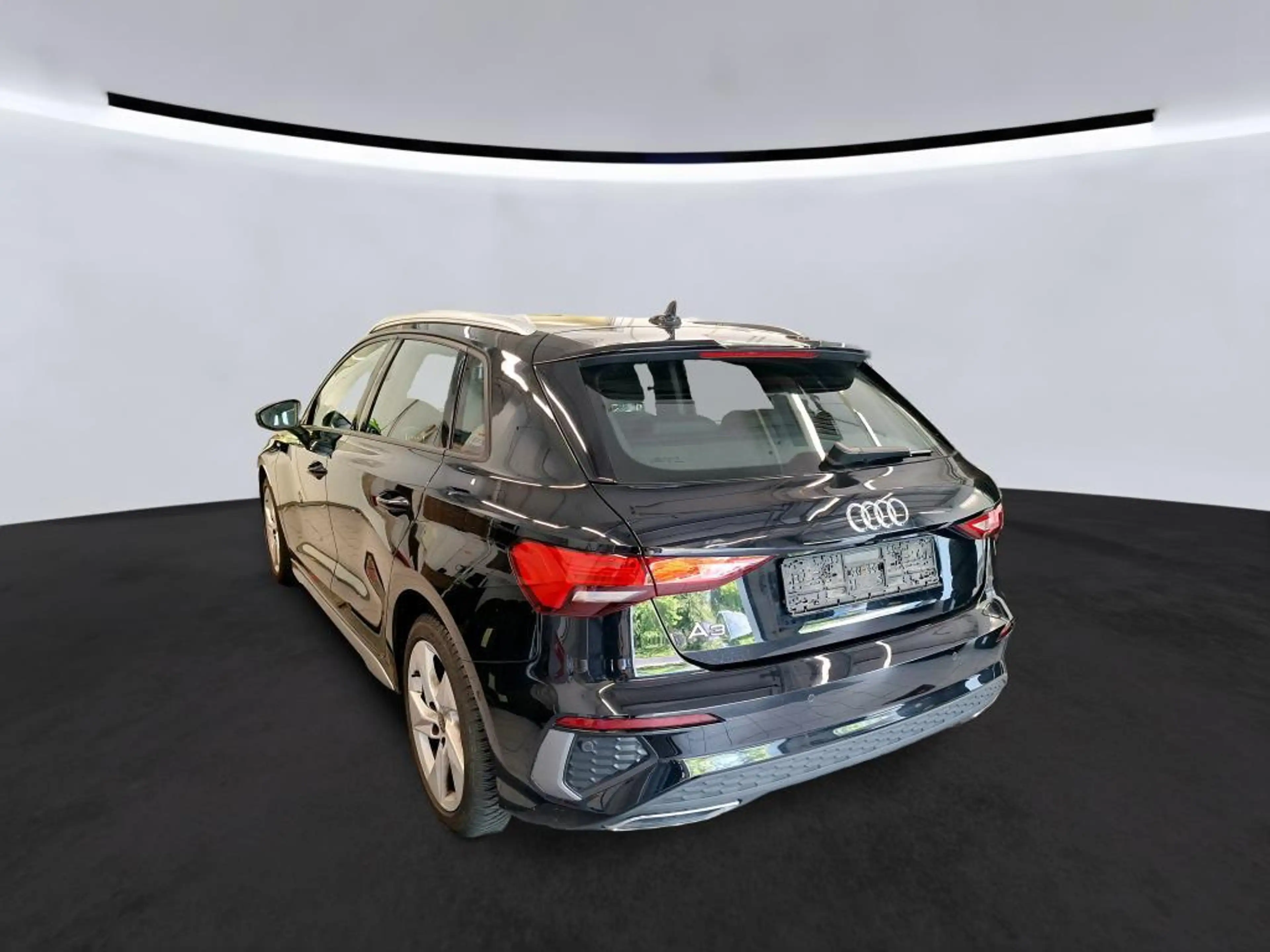 Audi A3 30TDI SPORTBACK S-LINE*CAM*AMBIENTE*ViCo*SHZ — photo 4