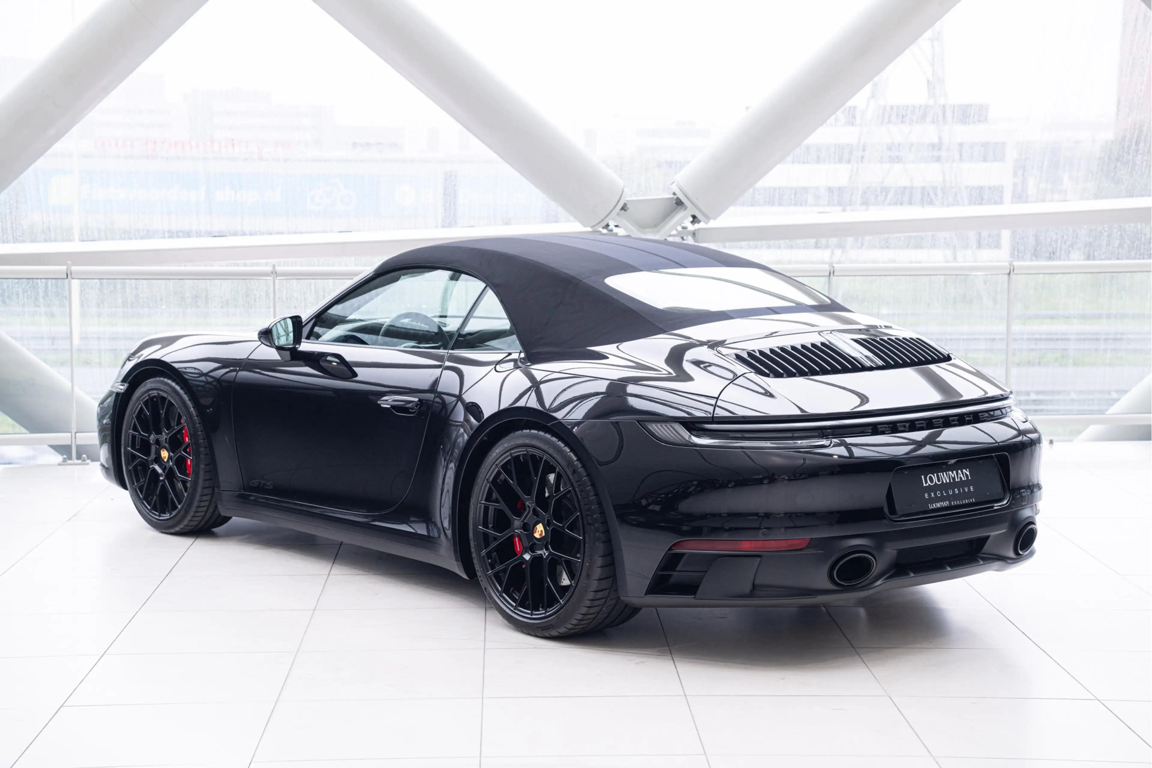 Porsche 992 Cabrio 3.0 Carrera 4 GTS | Sportuitlaat | Sportsto — photo 9